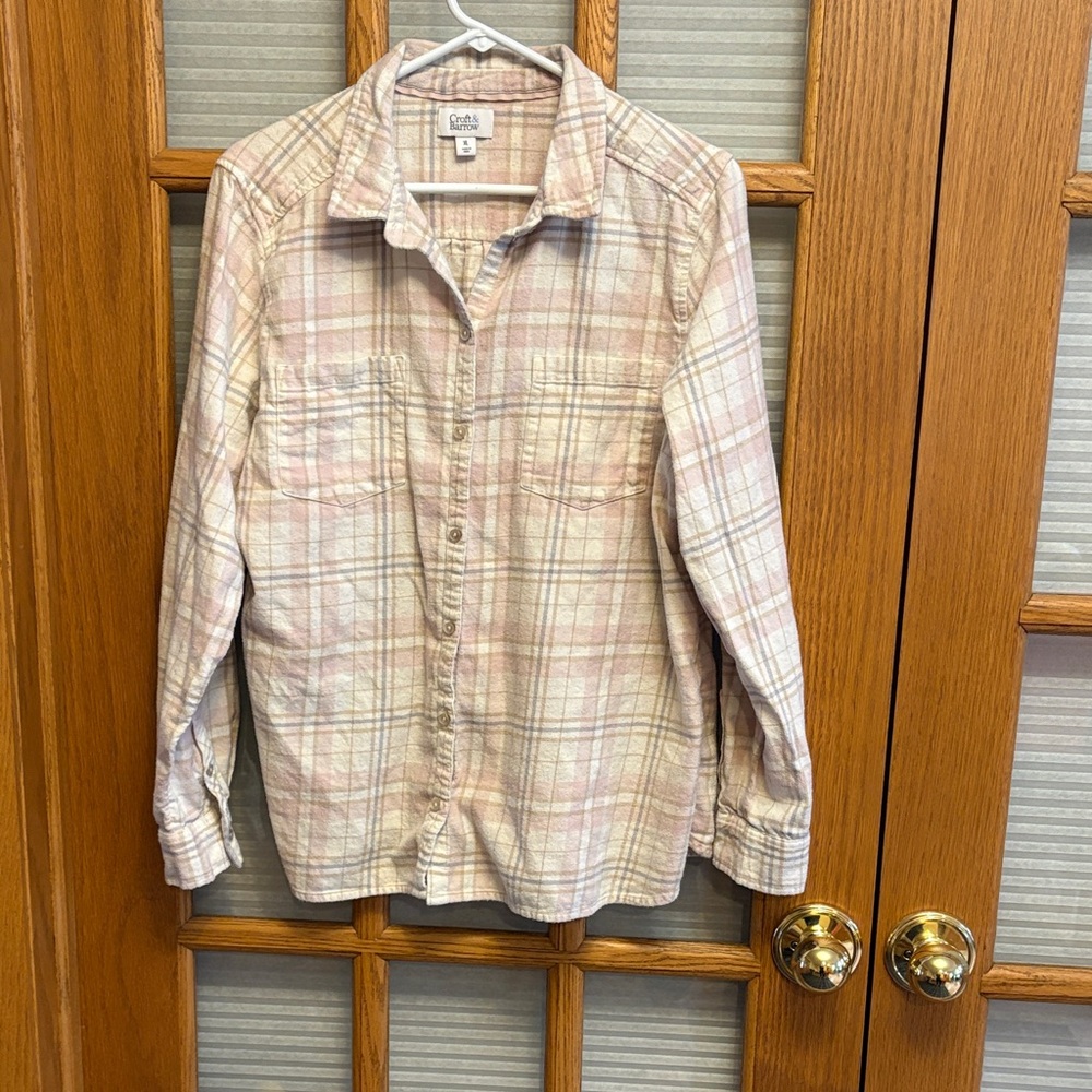 Croft & Barrow Women's Pink and Cream Plaid Button Down Shirt